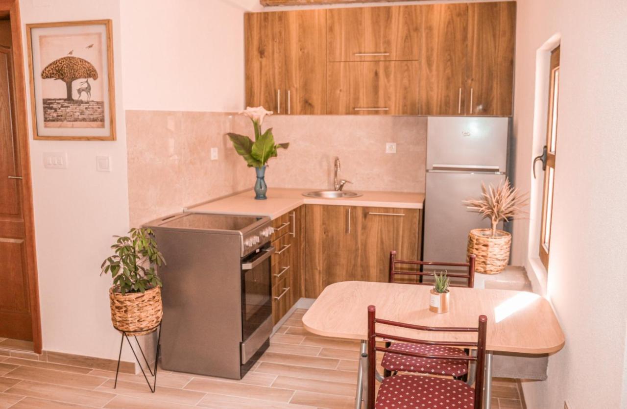 Apartmani Dumezic Bar Eksteriør bilde